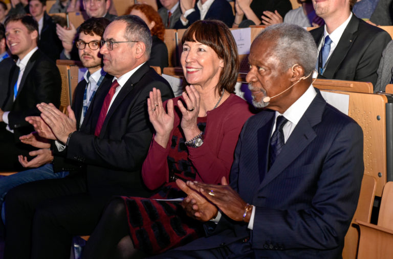 Dr. Ingrid Hamm, S.E. Kofi Annan