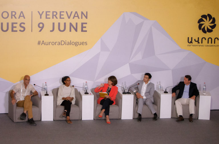 Dr. Tom Catena, Umra Omar, Jane Corbin, Dr. Philipp Rösler, Mike van Kauvenbergh