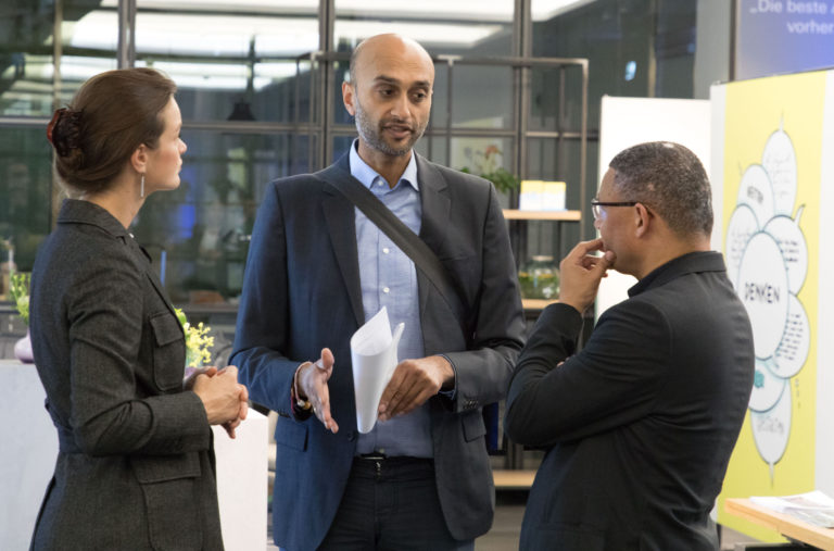 Dr. Anna Herrhausen, Arun Sharma, Prof. Edgar Pieterse