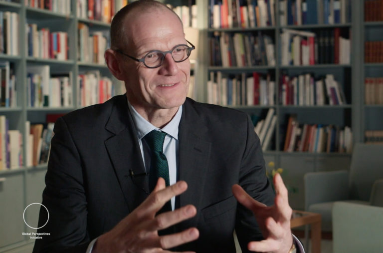 Dr Bernd Montag