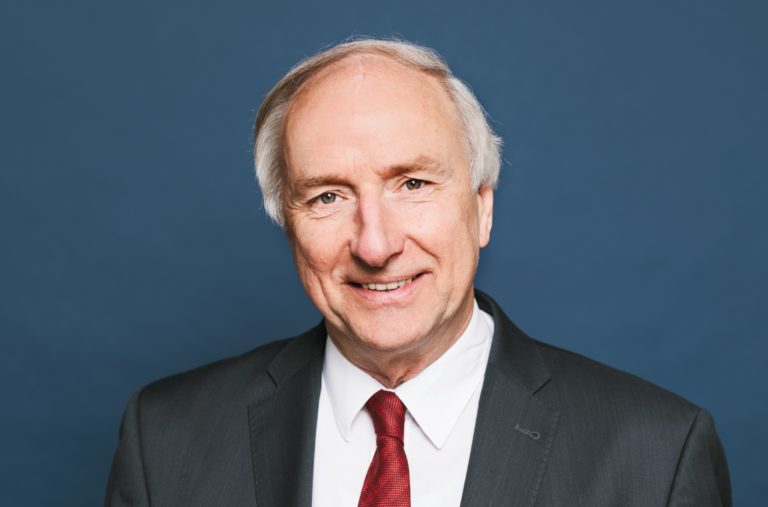 Dr. Wilhelm Krull